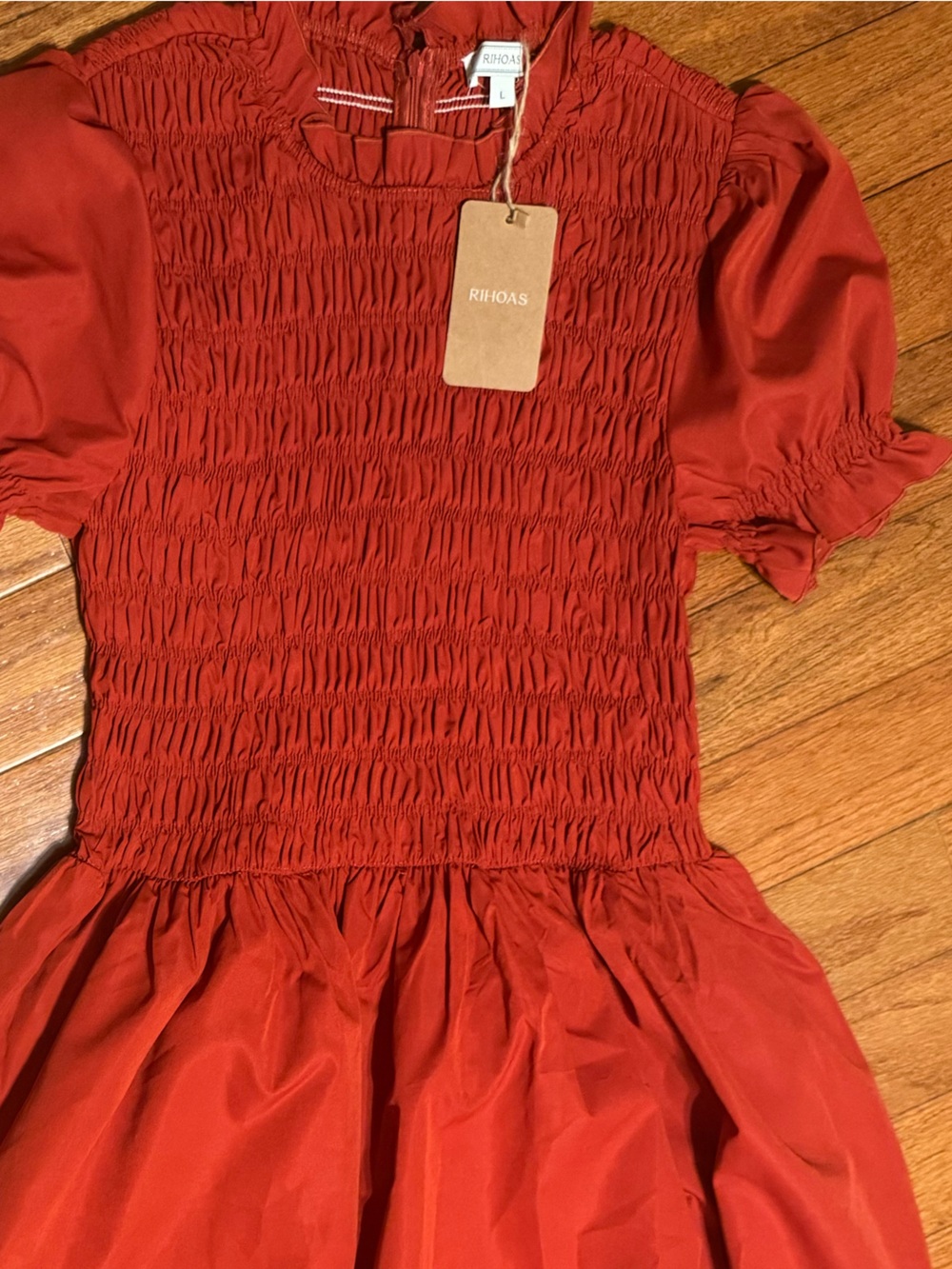 Red Puffed Sleeve Shirred A-
Line Midi Dress - Picture 7 of 7